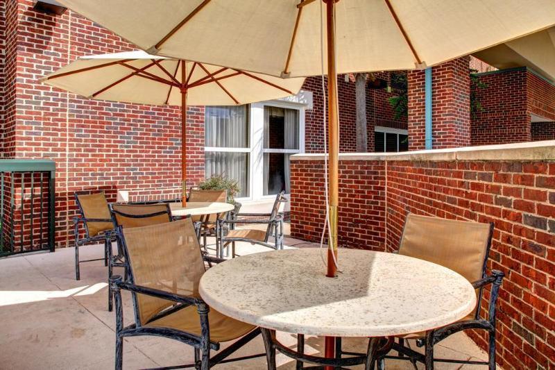 Hampton Inn Columbia-Downtown Historic District Exterior foto